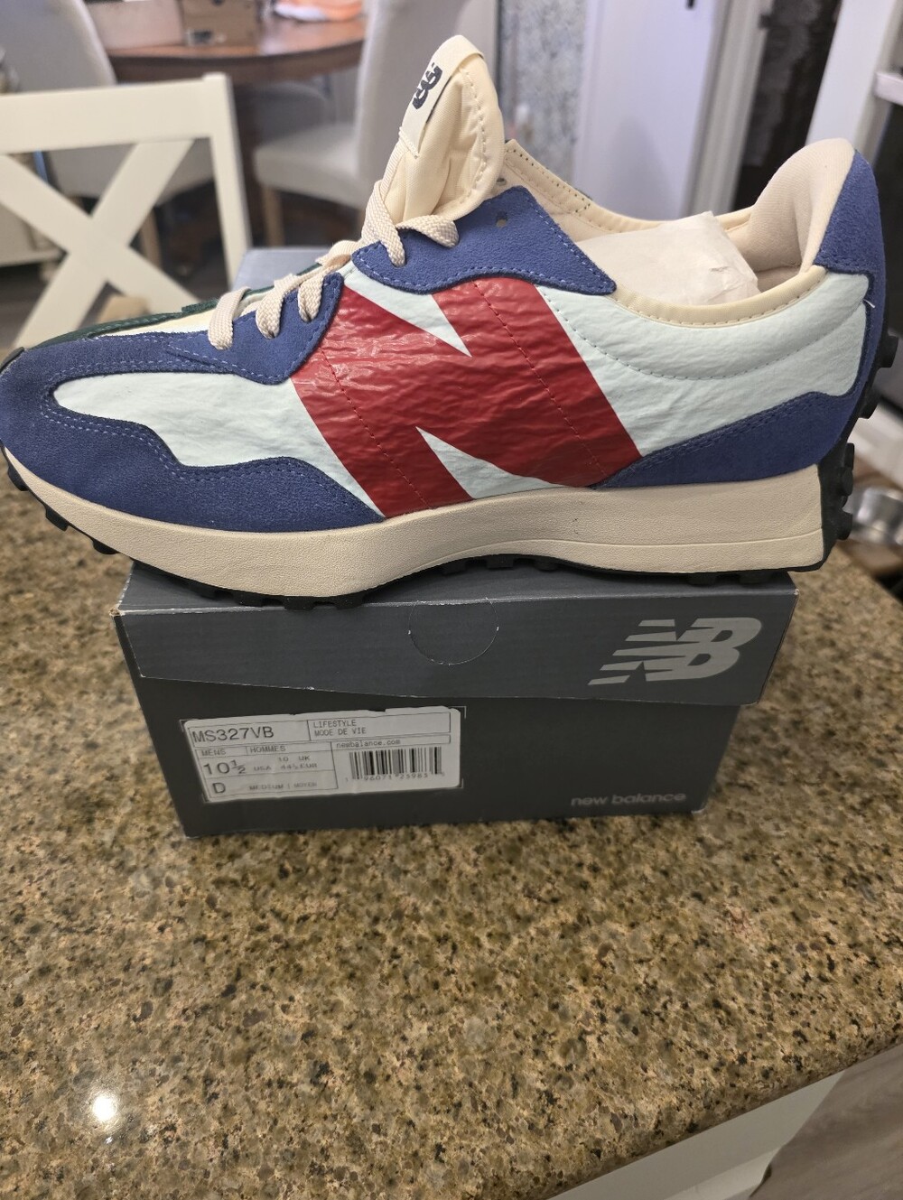 New Balance Men's Retro Runner - Blue, Red & Cream
